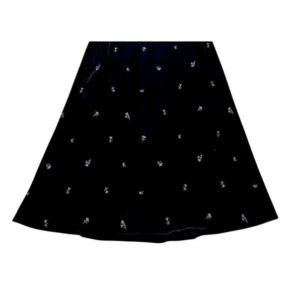 NWT WeWoreWhat Embroidered Flower Velvet High Neck Halter Midi Dress Black - Picture 4 of 16